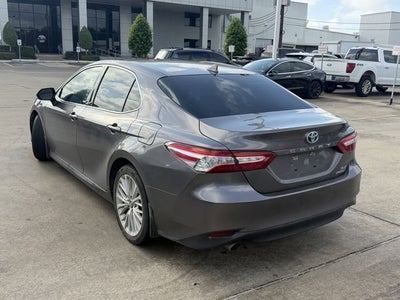 2019 Toyota Camry Hybrid XLE