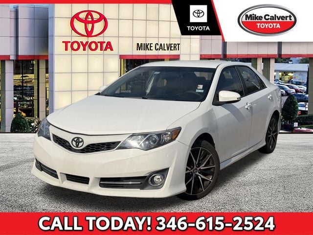 2013 Toyota Camry 2.5 Auto SE's photo
