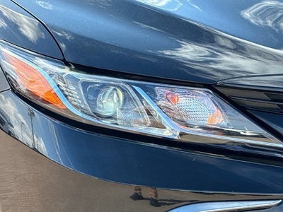 2022 Toyota Camry Hybrid LE