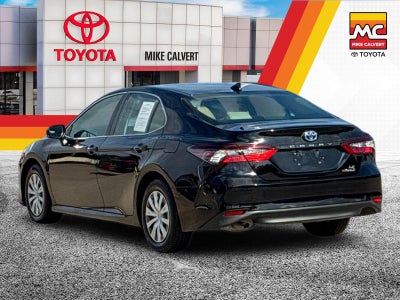 2022 Toyota Camry Hybrid LE