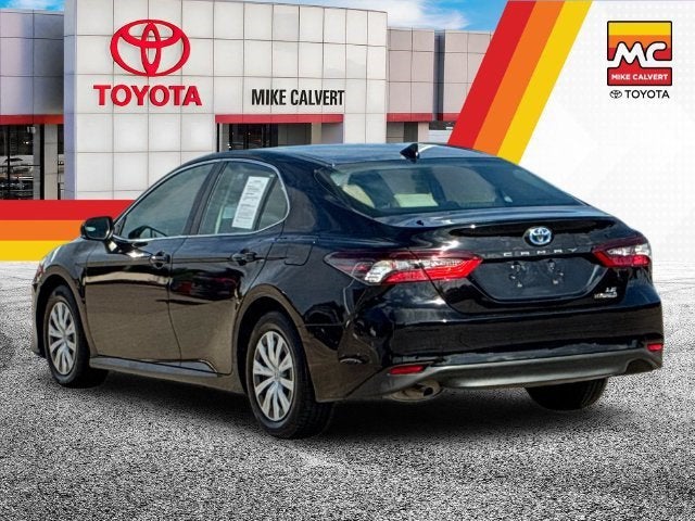 2022 Toyota Camry Hybrid LE