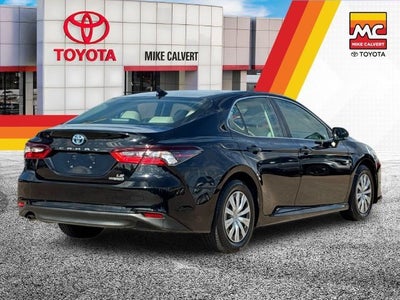 2022 Toyota Camry Hybrid LE