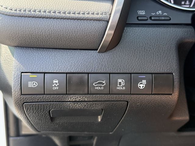 2023 Toyota Camry Hybrid LE