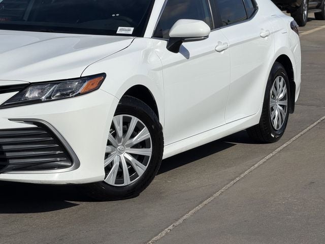 2023 Toyota Camry Hybrid LE