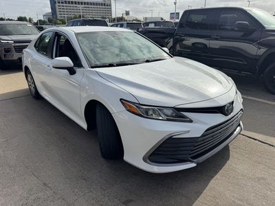 2022 Toyota Camry Hybrid LE