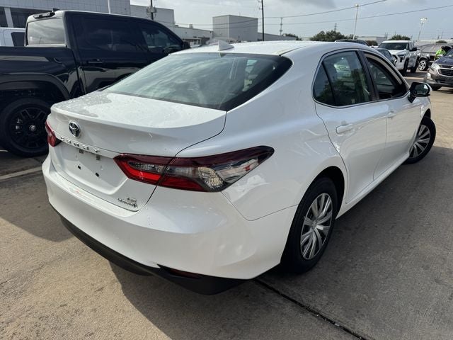 2022 Toyota Camry Hybrid LE