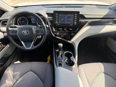 2022 Toyota Camry Hybrid LE