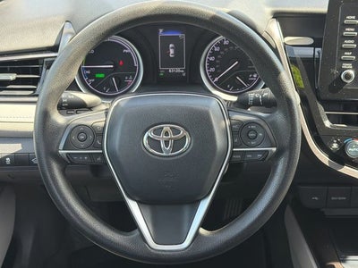 2022 Toyota Camry Hybrid LE