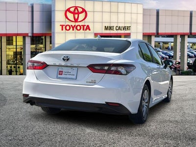 2022 Toyota Camry Hybrid LE