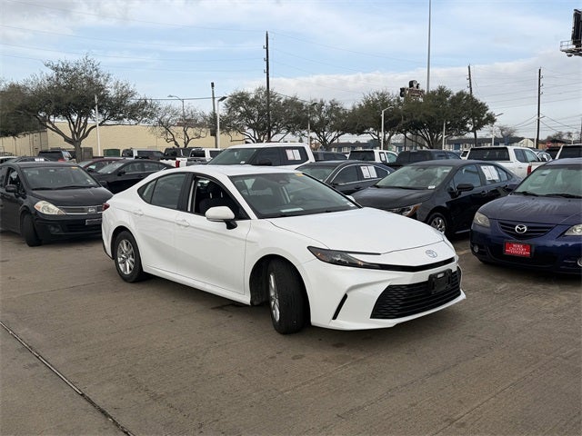 2025 Toyota Camry LE