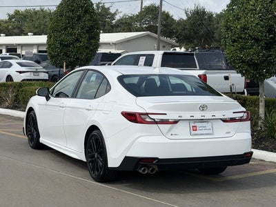 2025 Toyota Camry SE