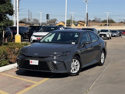 2025 Toyota Camry LE