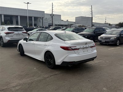 2025 Toyota Camry SE