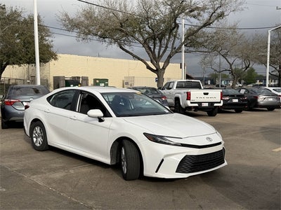 2025 Toyota Camry LE