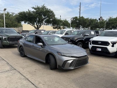 2025 Toyota Camry SE