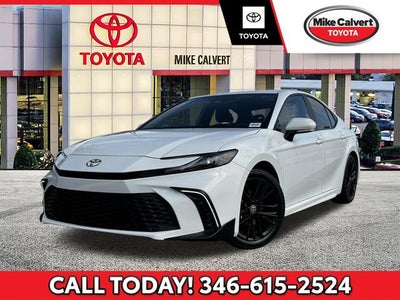 2025 Toyota Camry SE