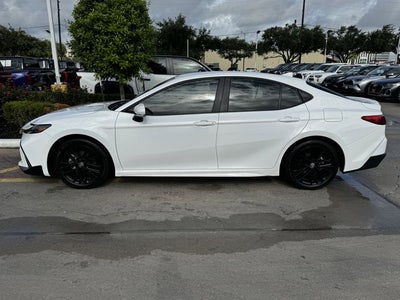 2025 Toyota Camry SE