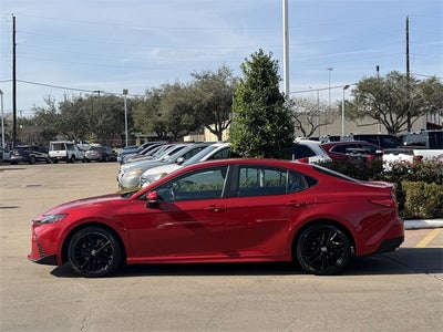 2025 Toyota Camry SE