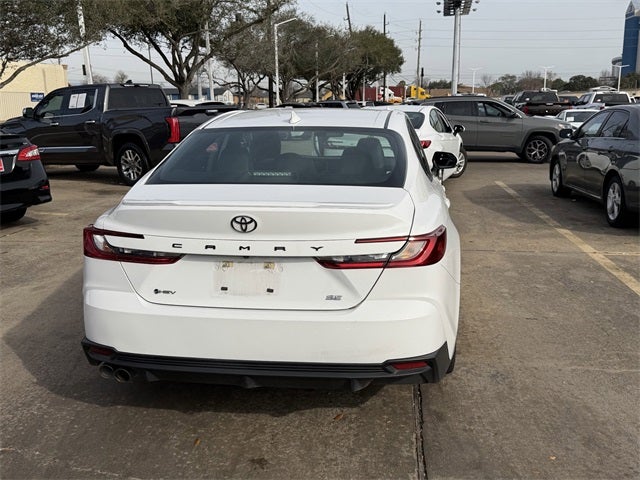 2025 Toyota Camry SE