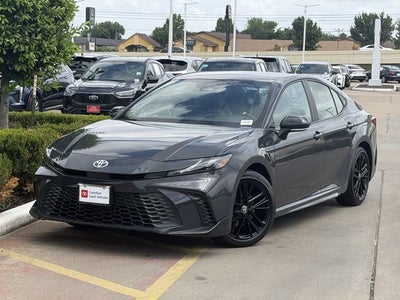 2025 Toyota Camry SE