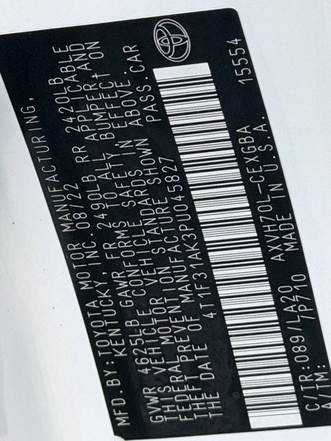 2023 Toyota Camry Hybrid XLE