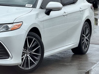 2023 Toyota Camry Hybrid XLE