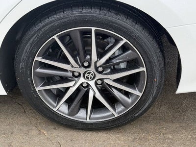 2023 Toyota Camry Hybrid XLE