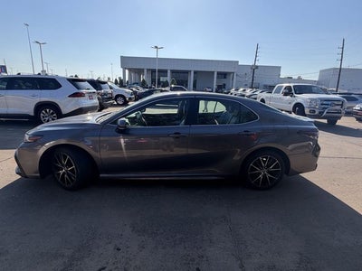 2024 Toyota Camry SE