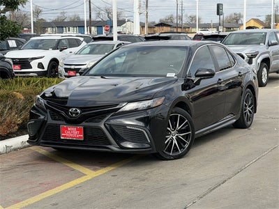 2024 Toyota Camry SE