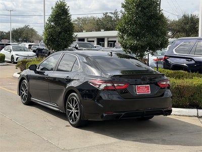 2024 Toyota Camry SE