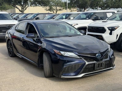 2021 Toyota Camry Hybrid XSE