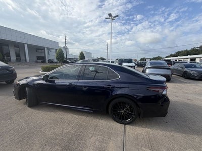 2021 Toyota Camry Hybrid XSE