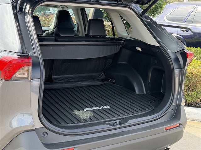 2025 Toyota RAV4 Hybrid XLE Premium