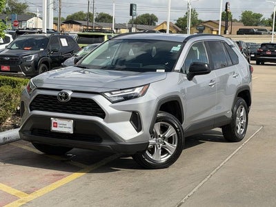 2025 Toyota RAV4 Hybrid LE