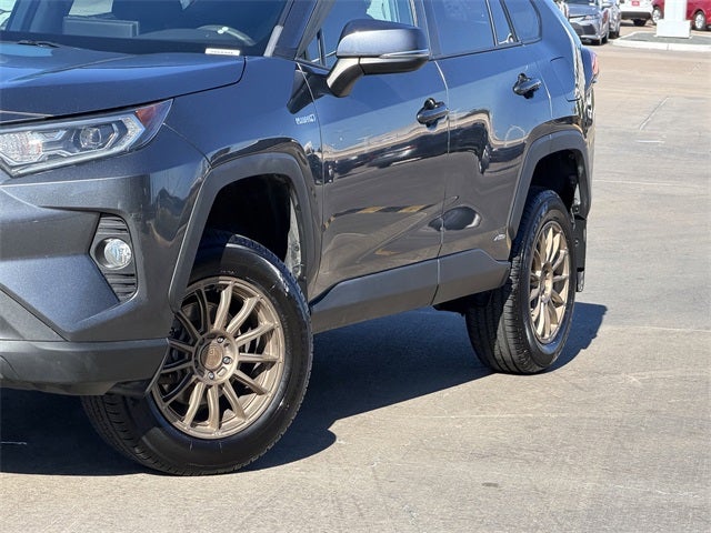 2021 Toyota RAV4 Hybrid XLE