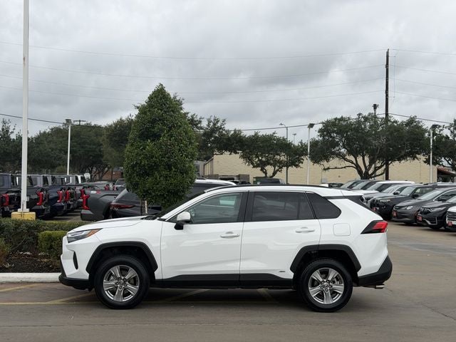 2025 Toyota RAV4 Hybrid XLE