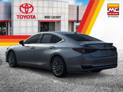 2022 Lexus ES 300 300h Ultra Luxury