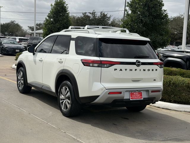 2023 Nissan Pathfinder SL