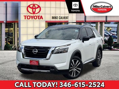 2025 Nissan Pathfinder Platinum