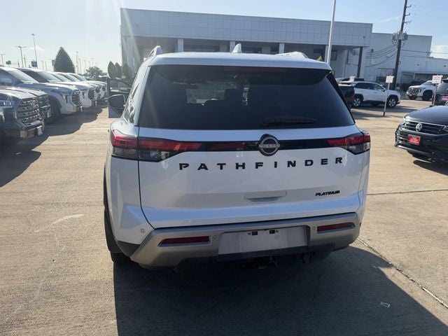 2025 Nissan Pathfinder Platinum