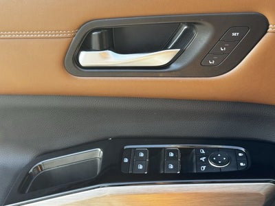 2024 Nissan Pathfinder Platinum