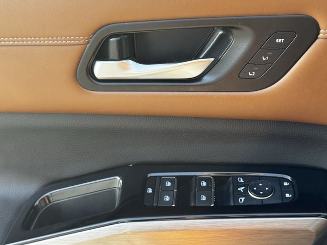 2024 Nissan Pathfinder Platinum