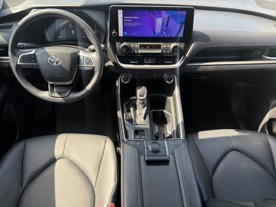 2025 Toyota Highlander XLE