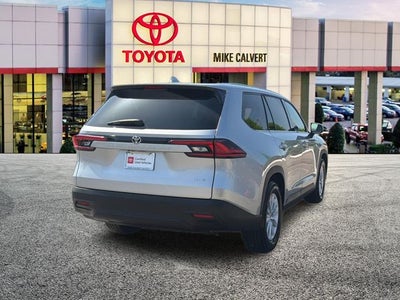 2025 Toyota Highlander XLE