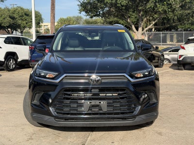 2025 Toyota Highlander XLE