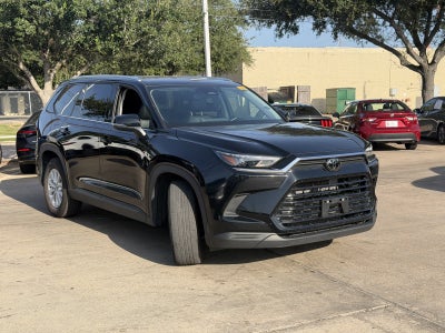 2025 Toyota Highlander XLE