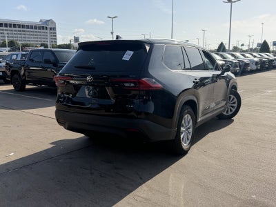 2025 Toyota Highlander XLE