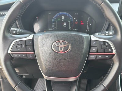 2025 Toyota Highlander XLE