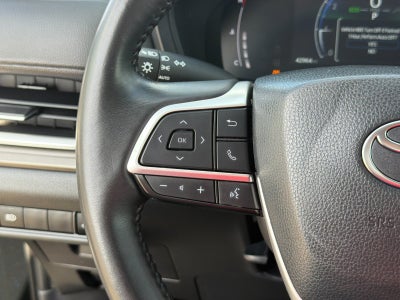 2025 Toyota Highlander XLE