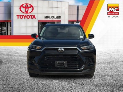 2025 Toyota Highlander XLE